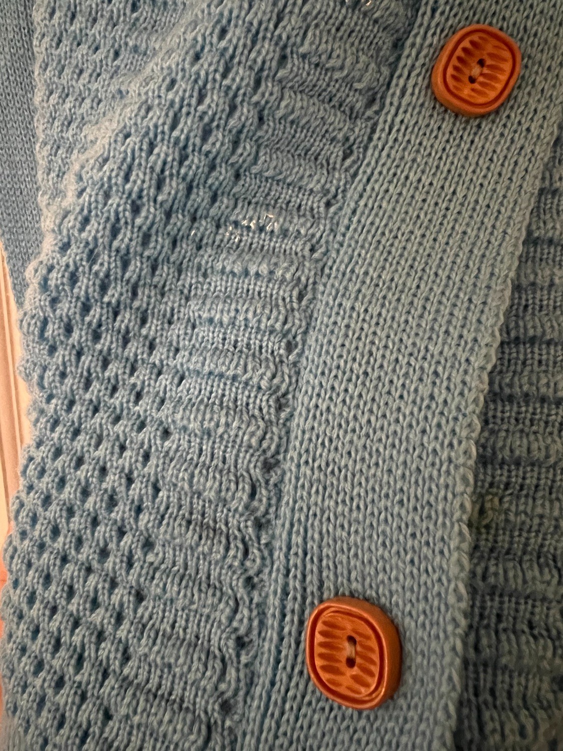 Vintage Light Blue 70s knit daisy poncho with decorative buttons XL-1XL