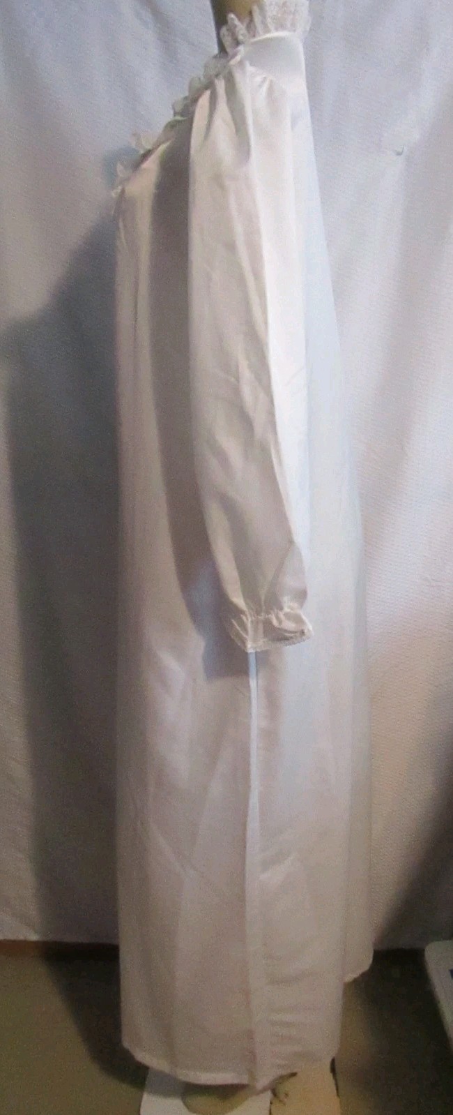 Vtg JC PENNEY Long Nightgown Shiny Satin Prarie Lace Embroidery Union USA Tag M