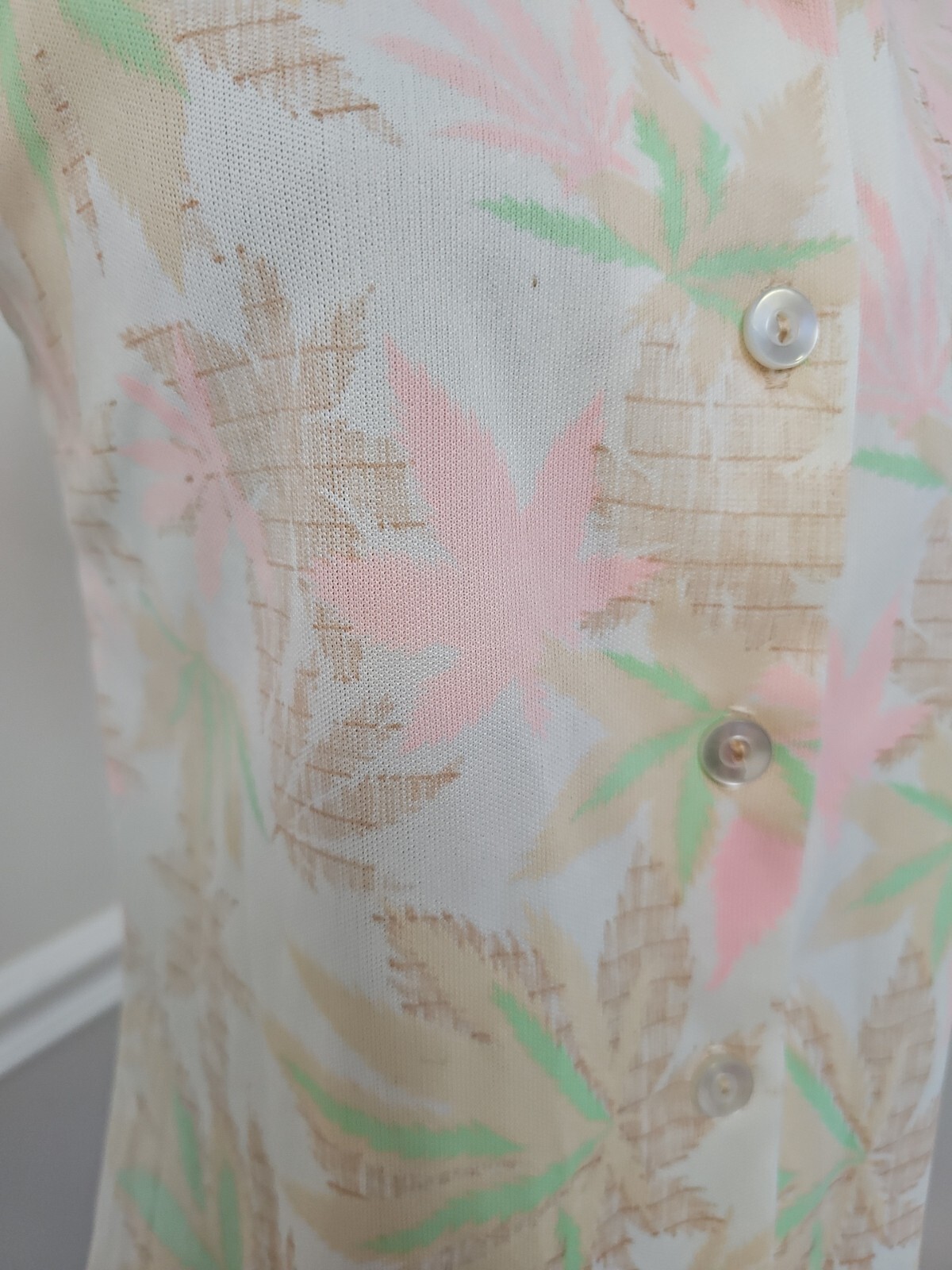 Vintage’70 Retro Hippie Mod Gogo Cannabis Patterns Top/Big Collar