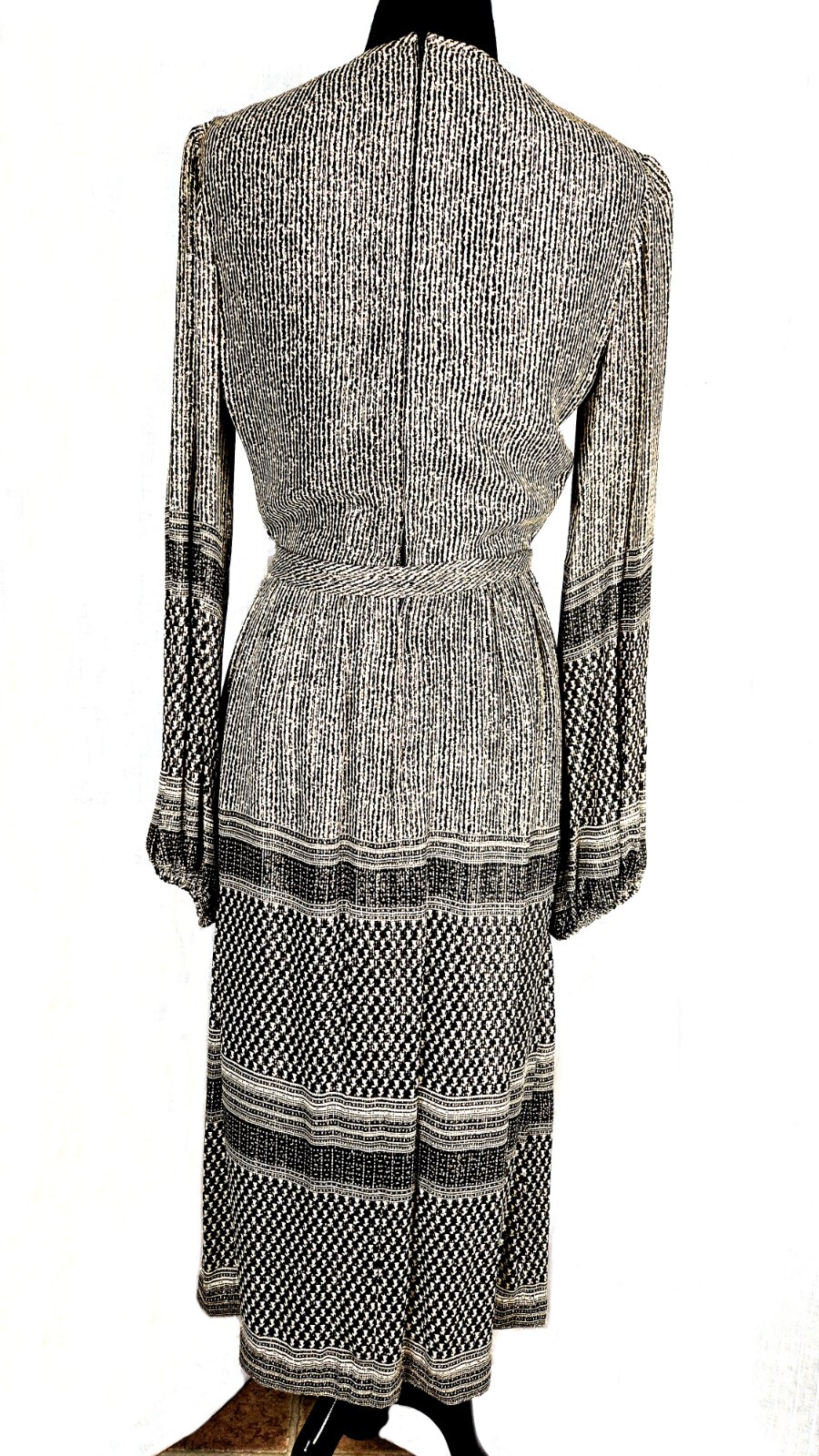 JEAN LOUIS for I. MAGNIN Vintage 1970s Dress Bohenmian Peasant Classic Elegance