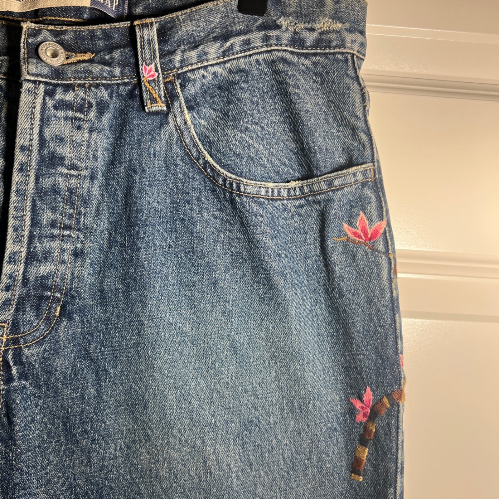 Gap Vintage 1999 Bootcut Jeans in Medium Wash, Floral Embroidered, 90s Y2K, NWT
