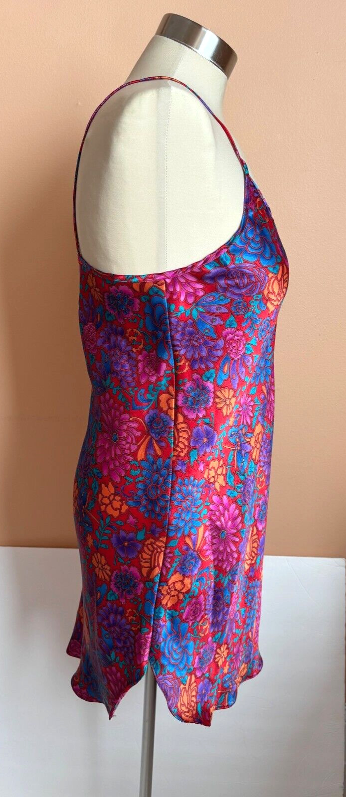 LA INTIMATES Beaux Reves Nightgown Satin Floral Red Purple Blue Vintage Medium