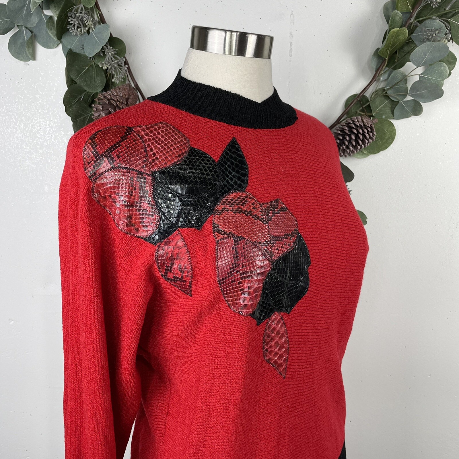 Vintage 80s Womens Sweater Size S Santana Knit Leather Flower Red
