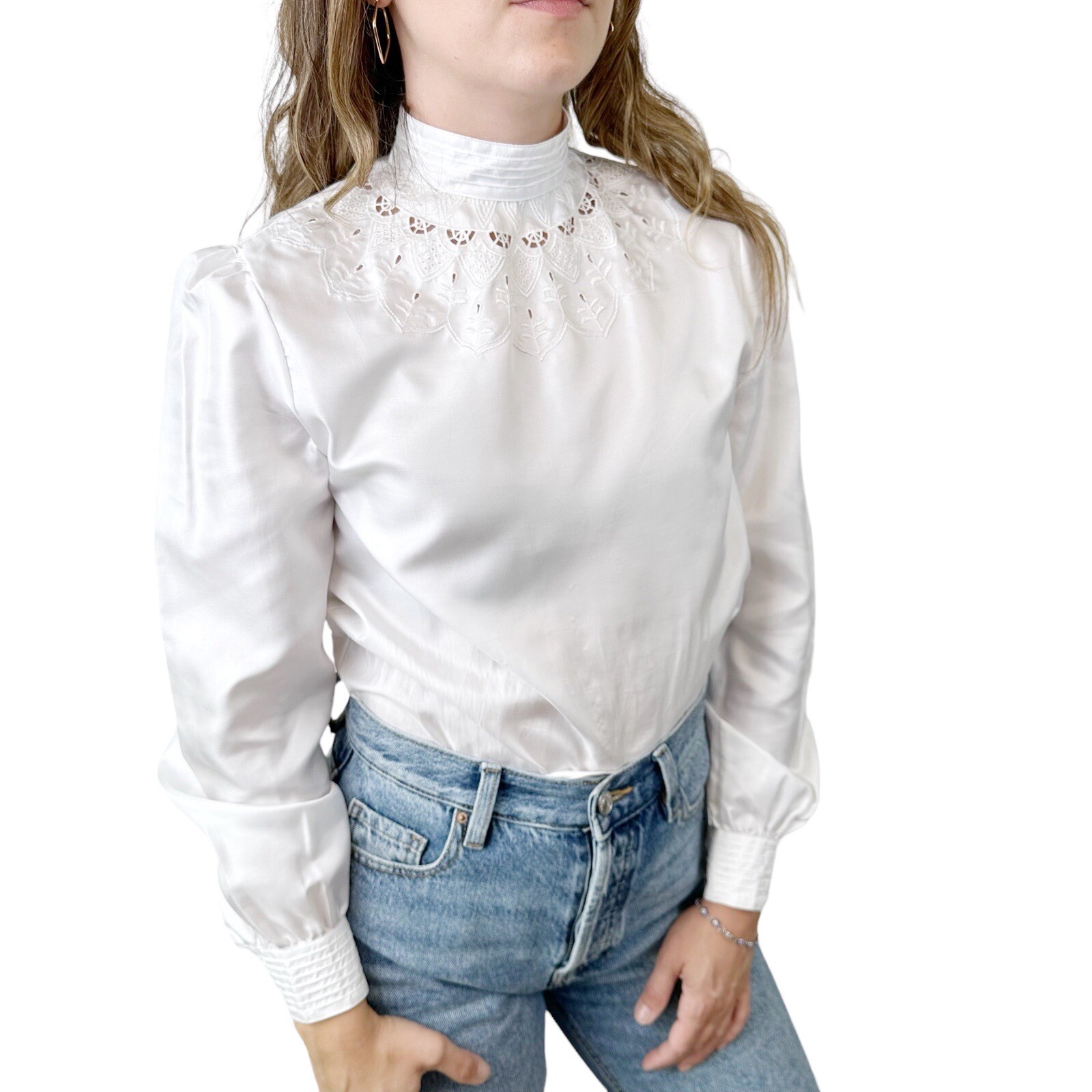 The Ascot Collection by Lady Arrow Broderie Anglaise Top 70s VTG High Neck