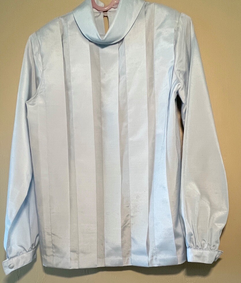 VTG Pleated Thai Silk Tunic Top S Pale Blue Collar Cuff Excel Cond SPRING BEAUTY