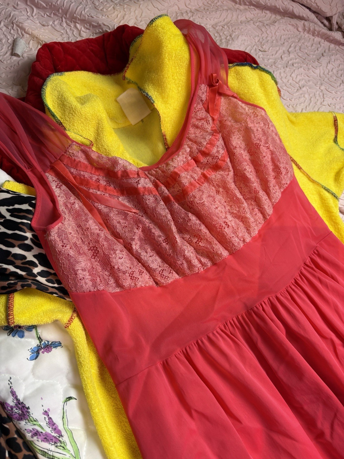 Vintage Reseller Loungewear Lot 1950s 1960s 1970s Pajamas Robes Nightgowns