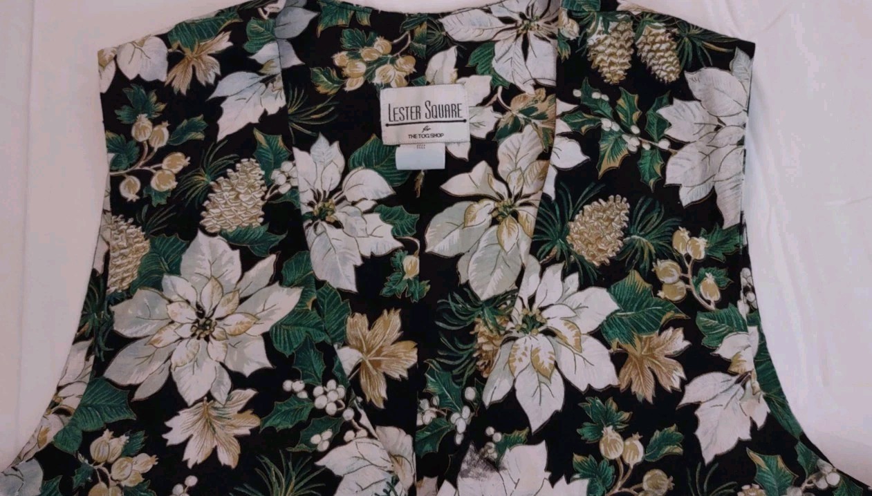 Vintage Lester Square for The Tog Shop Christmas Poinsettia Flower Design Vest M