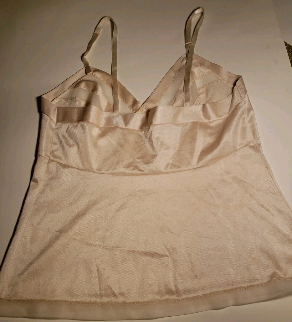 Vintage Sans Souce Camisole Top Sz 34 Lace Trim Beige Anti Cling Nylon
