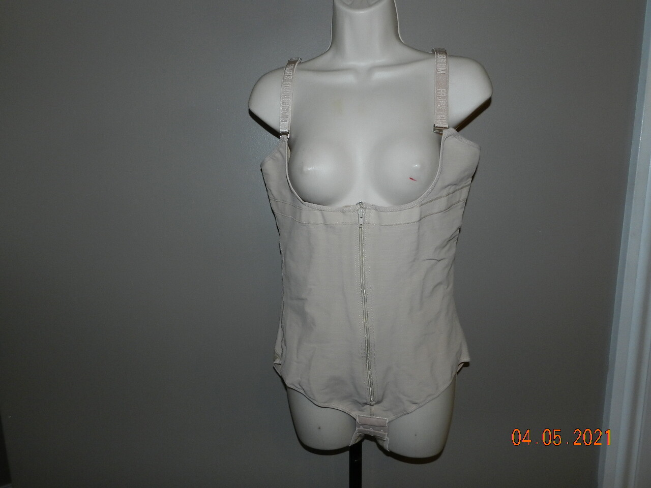 EQUILIBRIUM international zip front body shaper 6X beige open bust