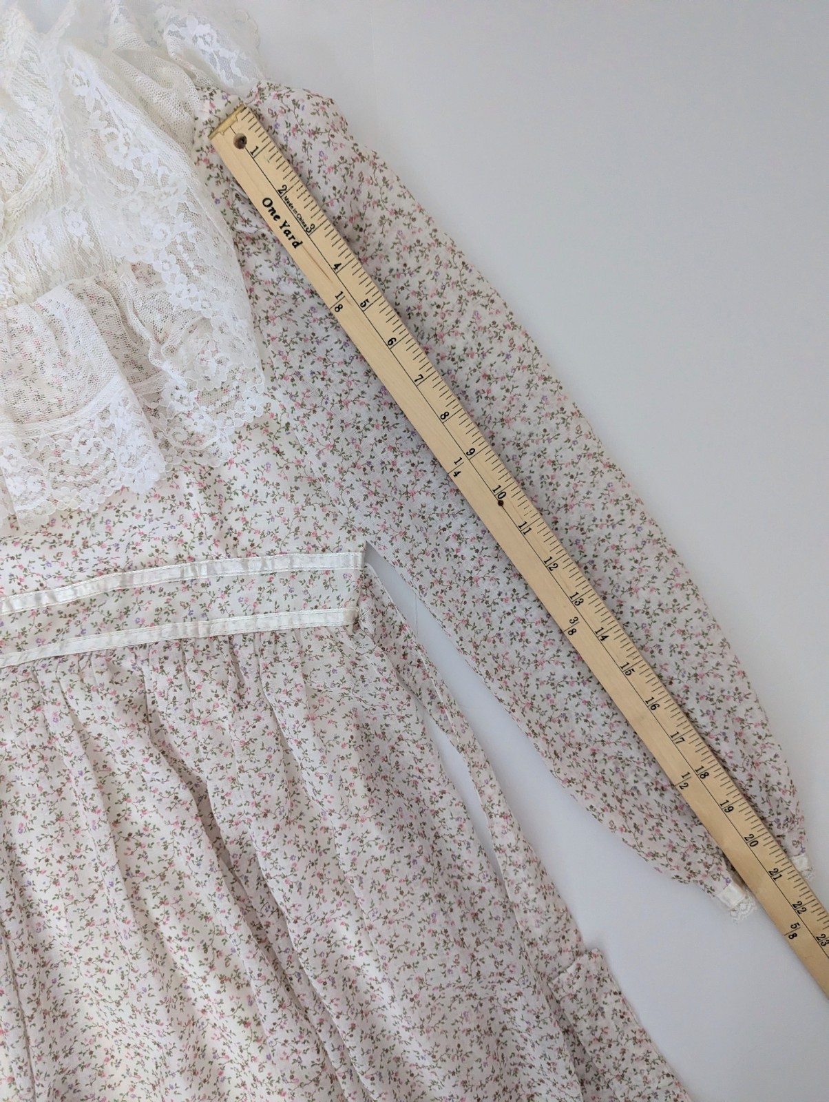 Gunne Sax by Jessica Vintage Victorian Prairie Maxi Dress Lace Ribbon Pearls
