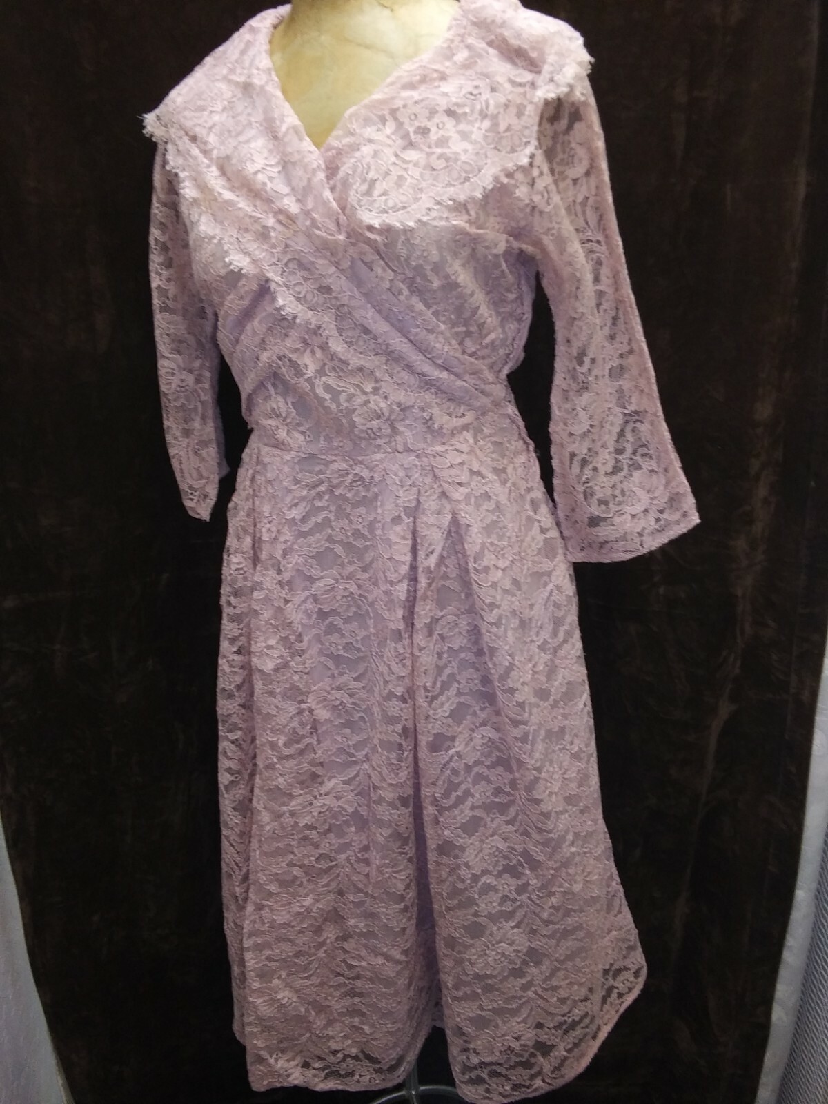 Vintage 1950’s Dusty Pink Rayon Lace Dress by Young Viewpoint Size Small