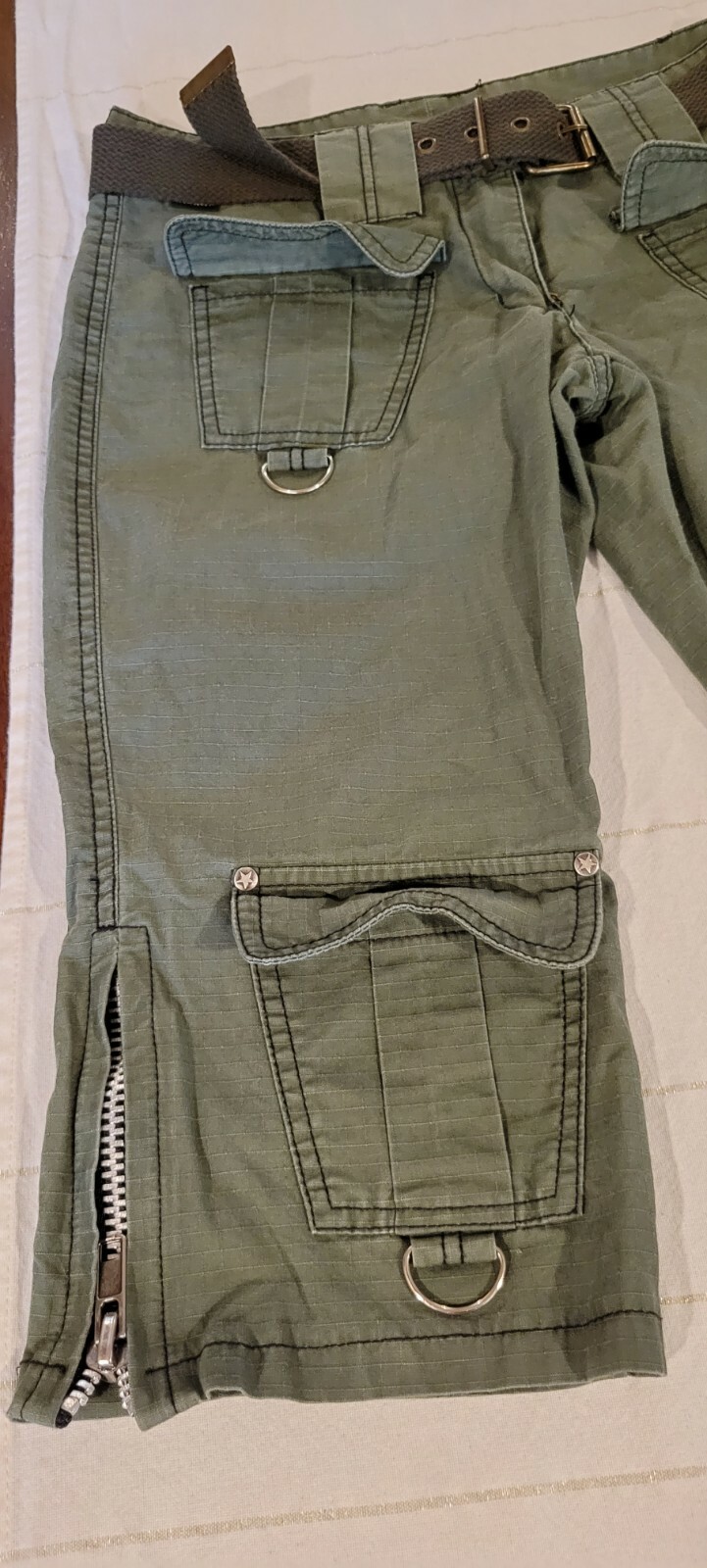 90s Vintage SERIOUS Capri Cargo Pants