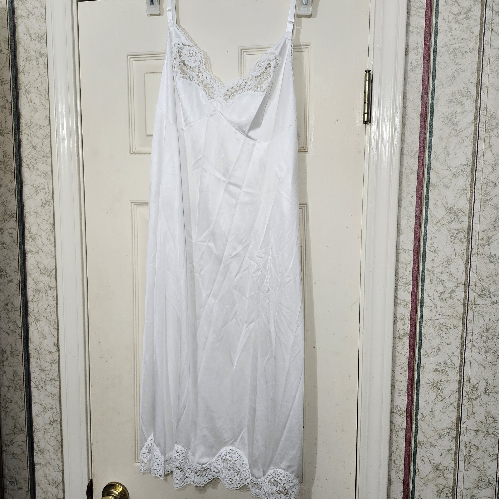 VINTAGE ADONNA Women Full Slip USA Made Nylon Lace Shiny White 42 XL Style 3198
