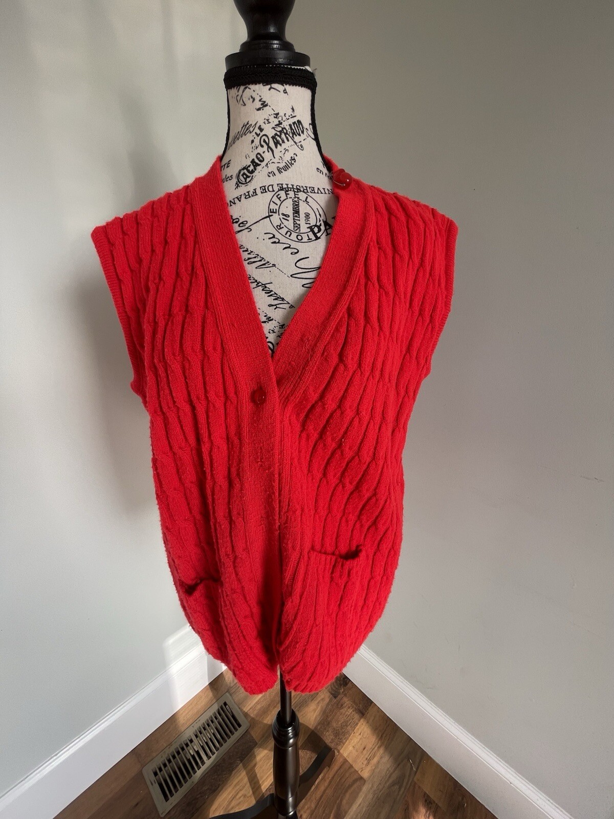 Vintage Billie Jo Woman’s Red Cable Knit Cardigan Sweater Vest Read