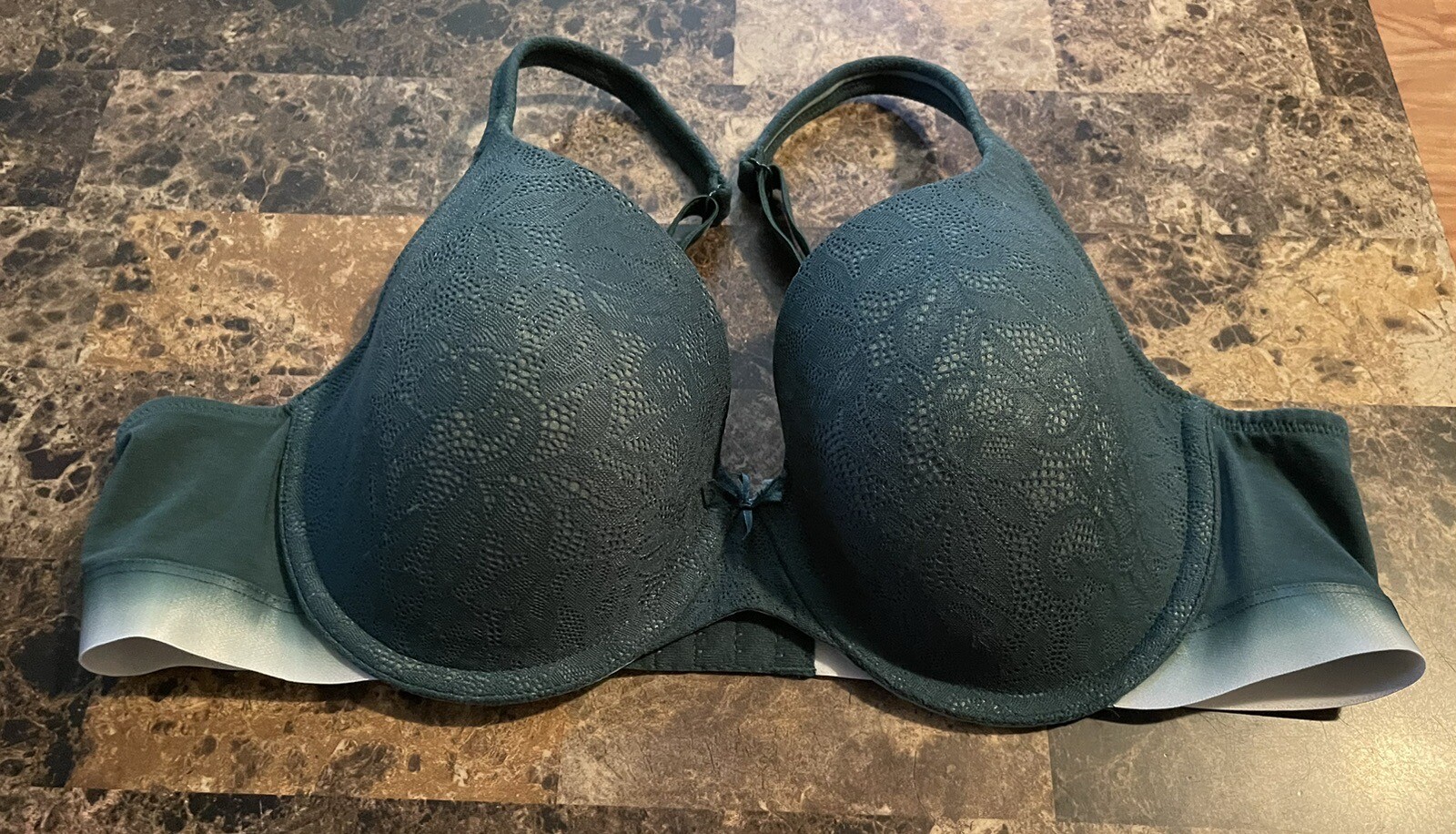 VINTAGE CACIQUE BRA! 40 C. 2 TONE GREEN
