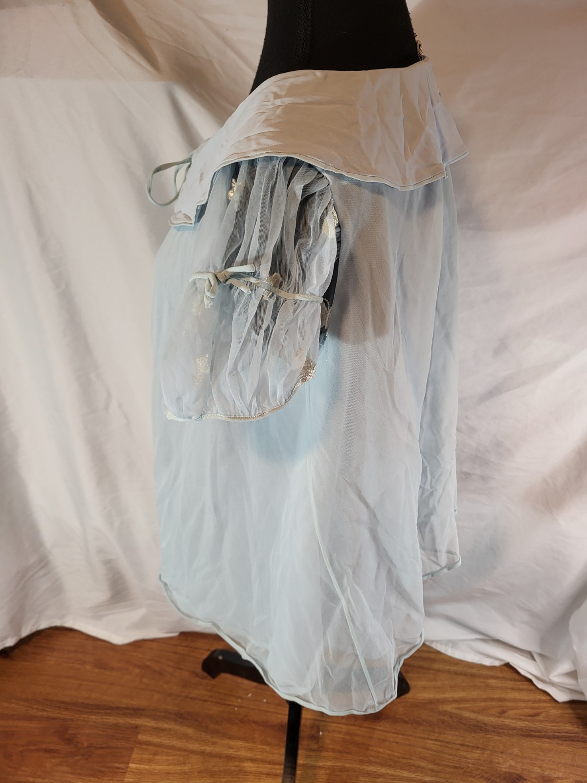 eyeful by ruth flaum bed jacket Light Blue Size M Embroidered Butterflies