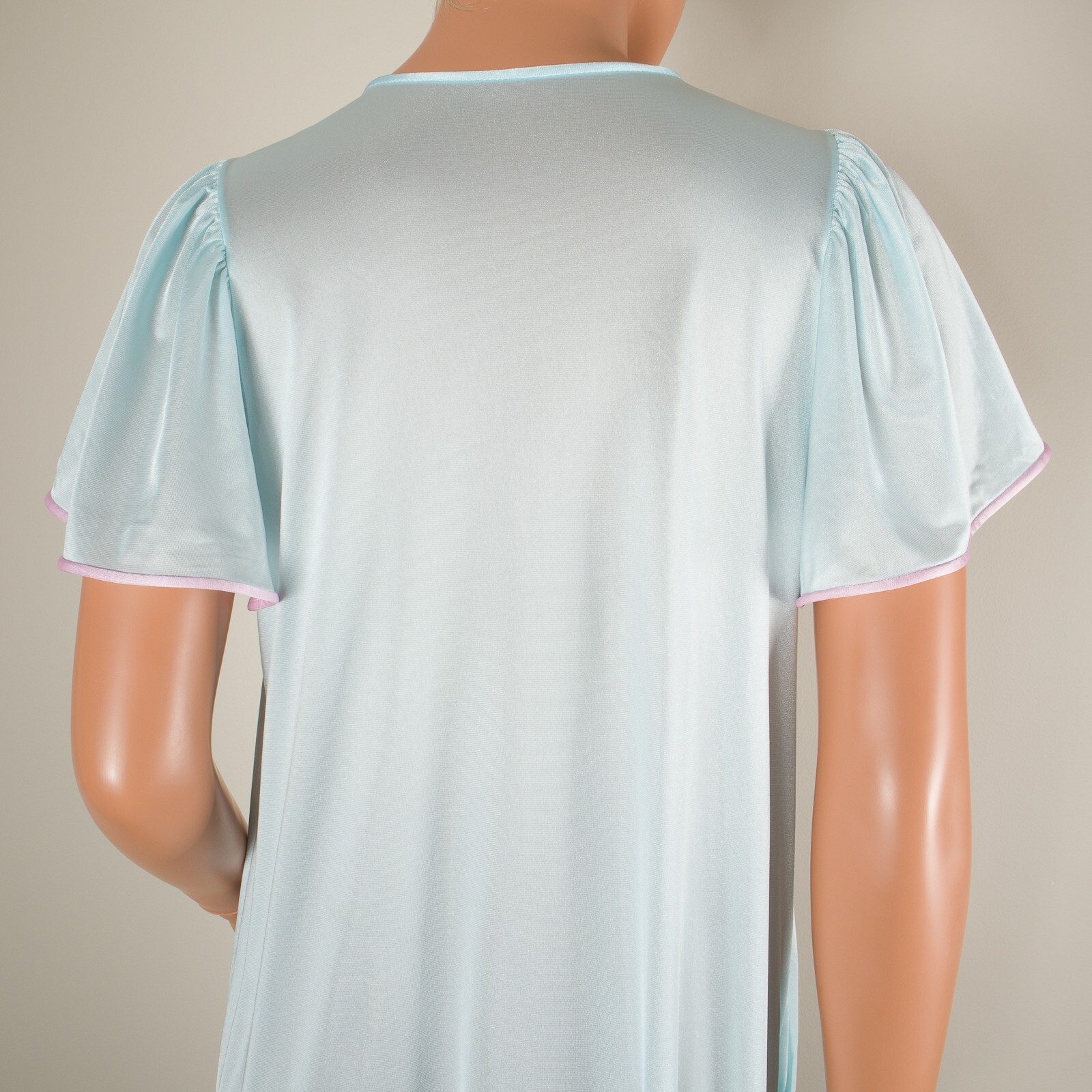💖 GILEAD Vintage M Seafoam Nylon Robe Button Nightgown Embroidered Short Sleeve