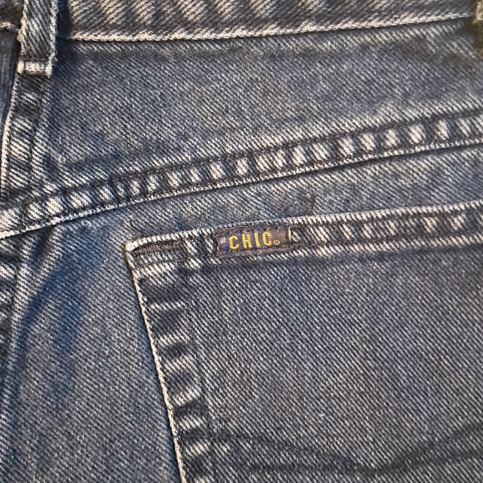 Chic Vintage 90s High Waisted Mom Jeans Dark Wash Tapered Leg Denim Pants