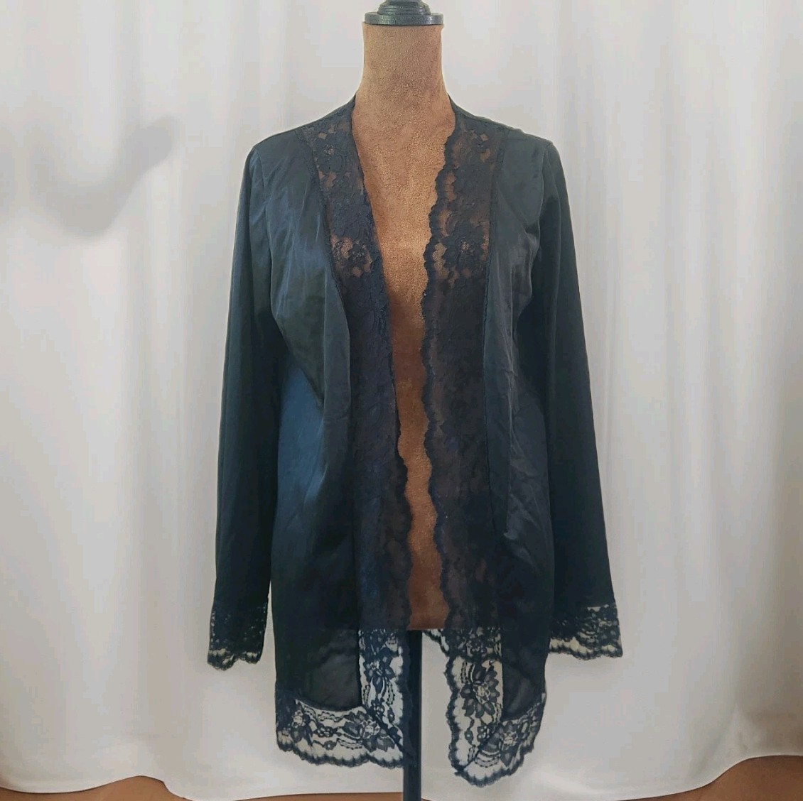 Vintage Undercover Wear Robe Short Lace Open Cardigan Size M Black Whimsigoth