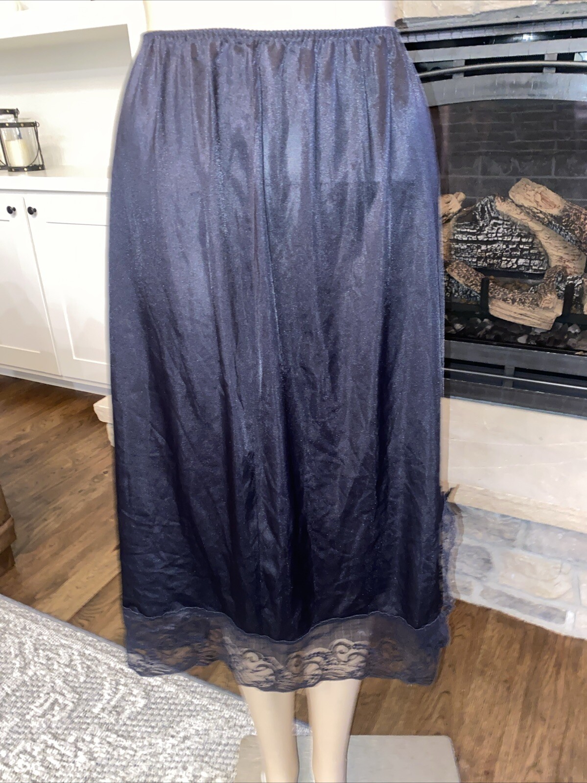 Vintage Vassarette Black Half Slip Size Large 29″ Long. Split In Back -001