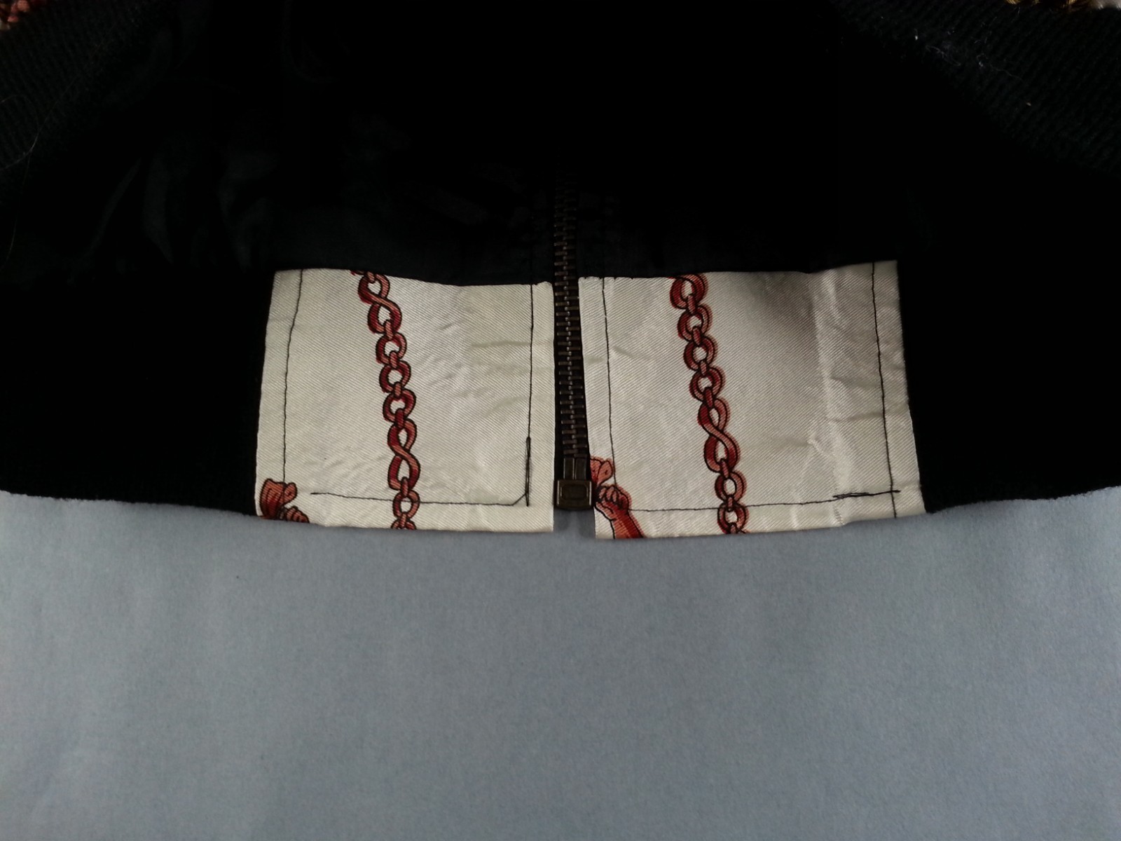 Vintage Retro 90’s Style Long Sleeve Jacket Korea Globe Florentine Pattern