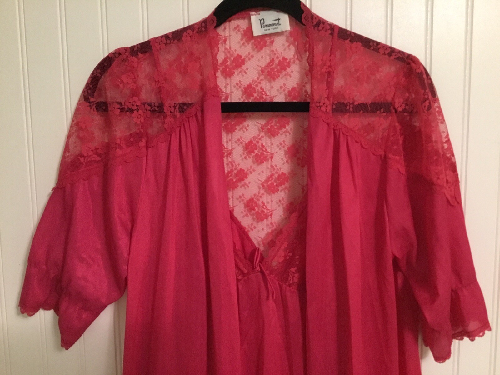 Vintage Paramount New York Peignoir Set Size Large Pink Nylon (flaw In Robe)