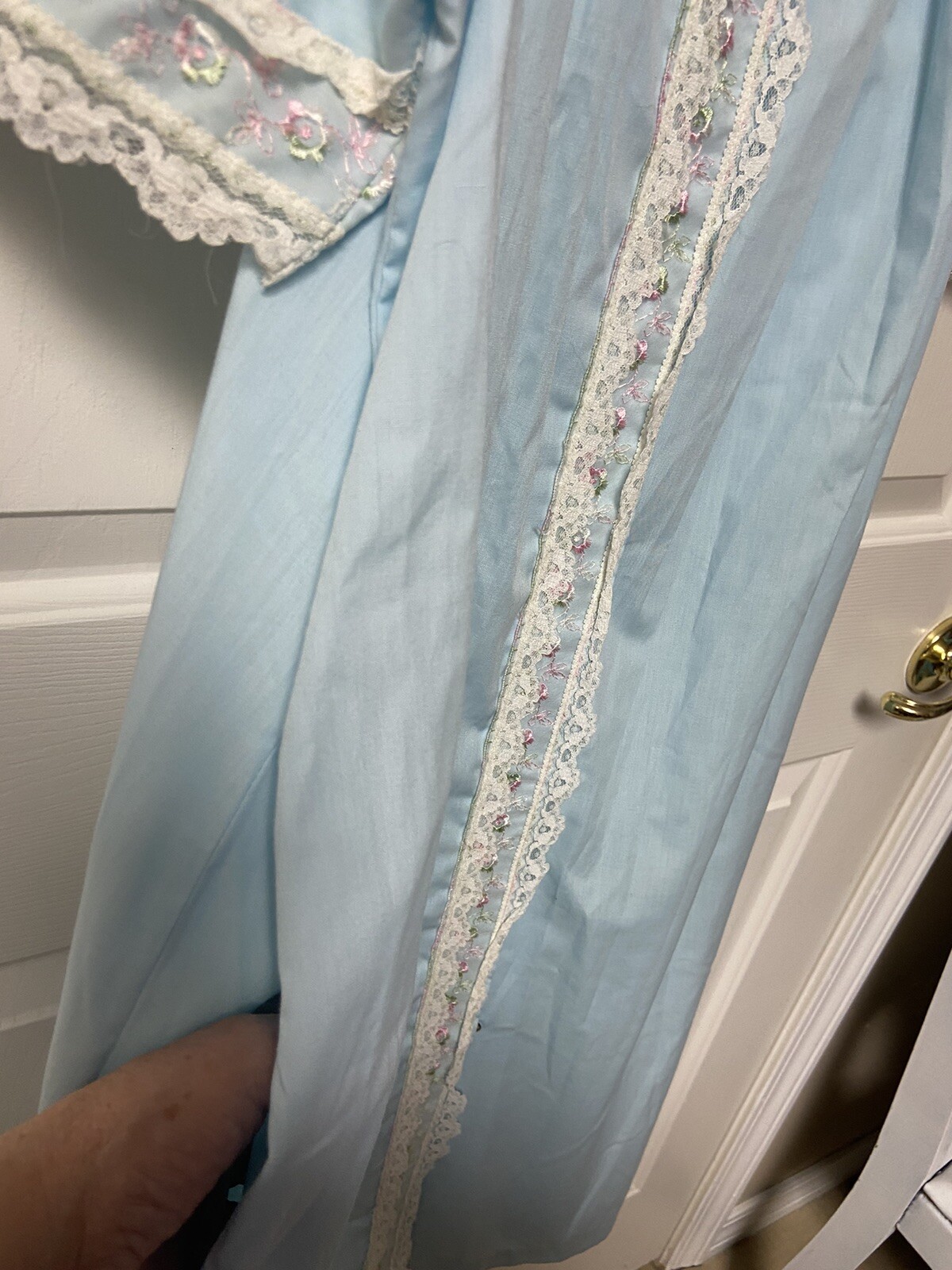 Woman Vintage Smart Time Robe Cotton Size M Snap Front Closure Embroidery