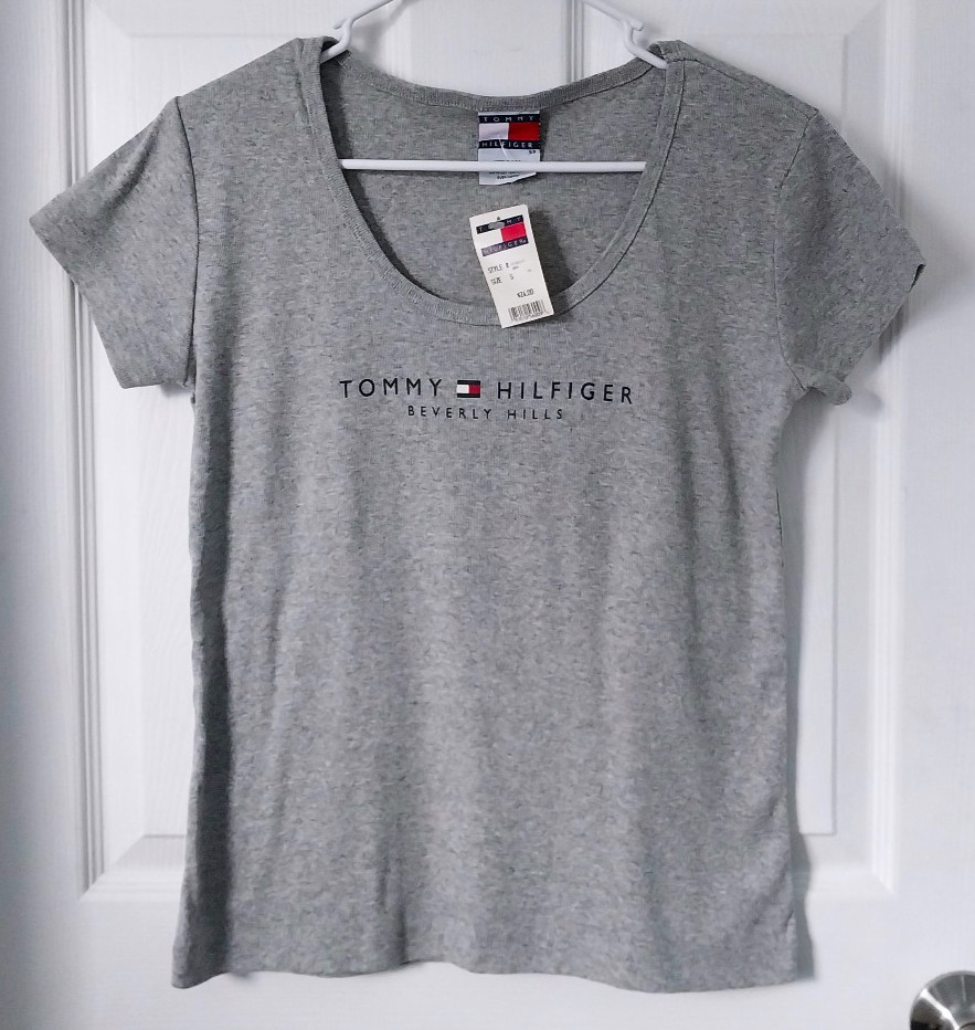 90s Vintage Deadstock New With Tags Women’s Tommy Hilfiger Gray T-Shirt Size S