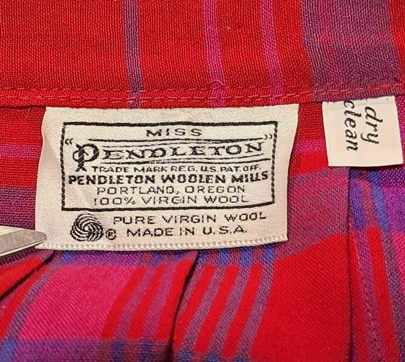 Pendleton Pleated Skirt Womens 6 / 8 Vintage Red Purple Plaid Wool Midi Made USA