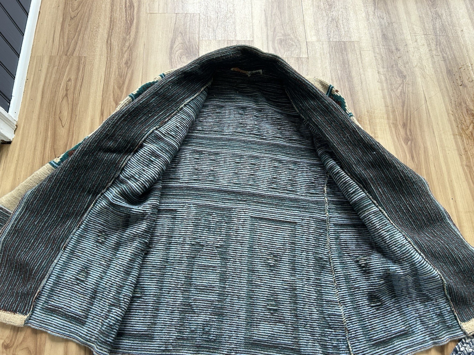 Vintage Women’s 70s Wintuk Sabra Cardigan Aztec Tribal Boho Collared Hippie S
