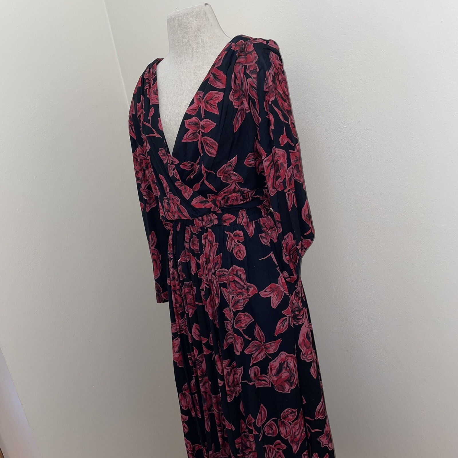 Vintage 80s V Neck Red/Black Floral Dress Size S/M Dark Romantic Whimsigoth Boho