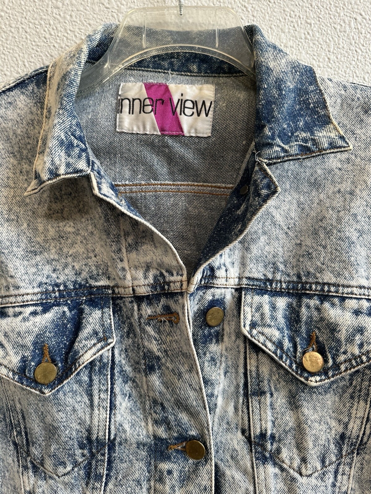 Vintage 80s Acid Wash Jean Jacket Embossed Floral Crest Denim Trucker Biker M-L