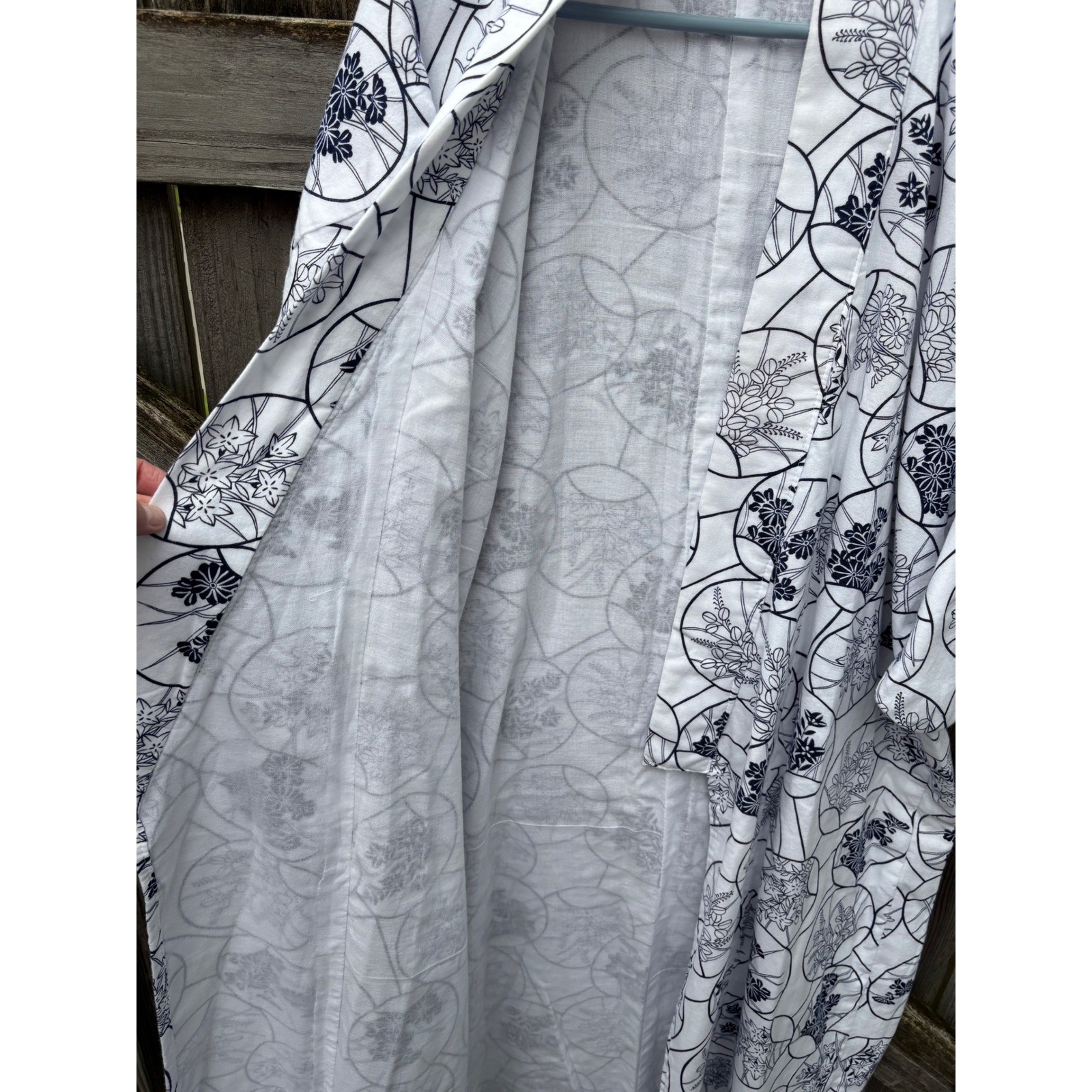 VTG Japanese Yukata Kimono Robe Navy Blue White Floral Cotton Made in Japan L