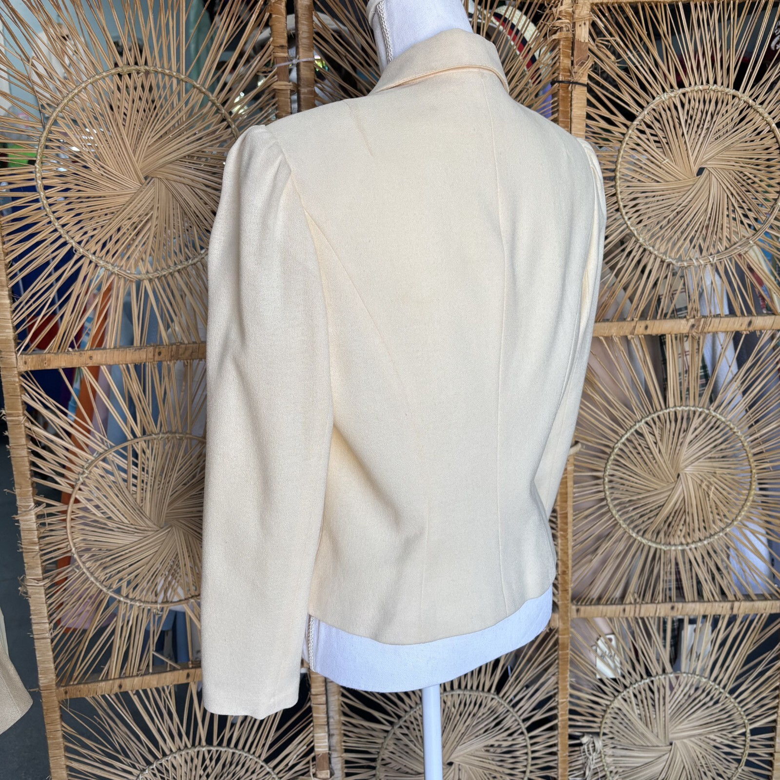 Vintage 80s Cream Wool Womens Blazer S/M Crop Tailored Suit Jacket David Hayes
