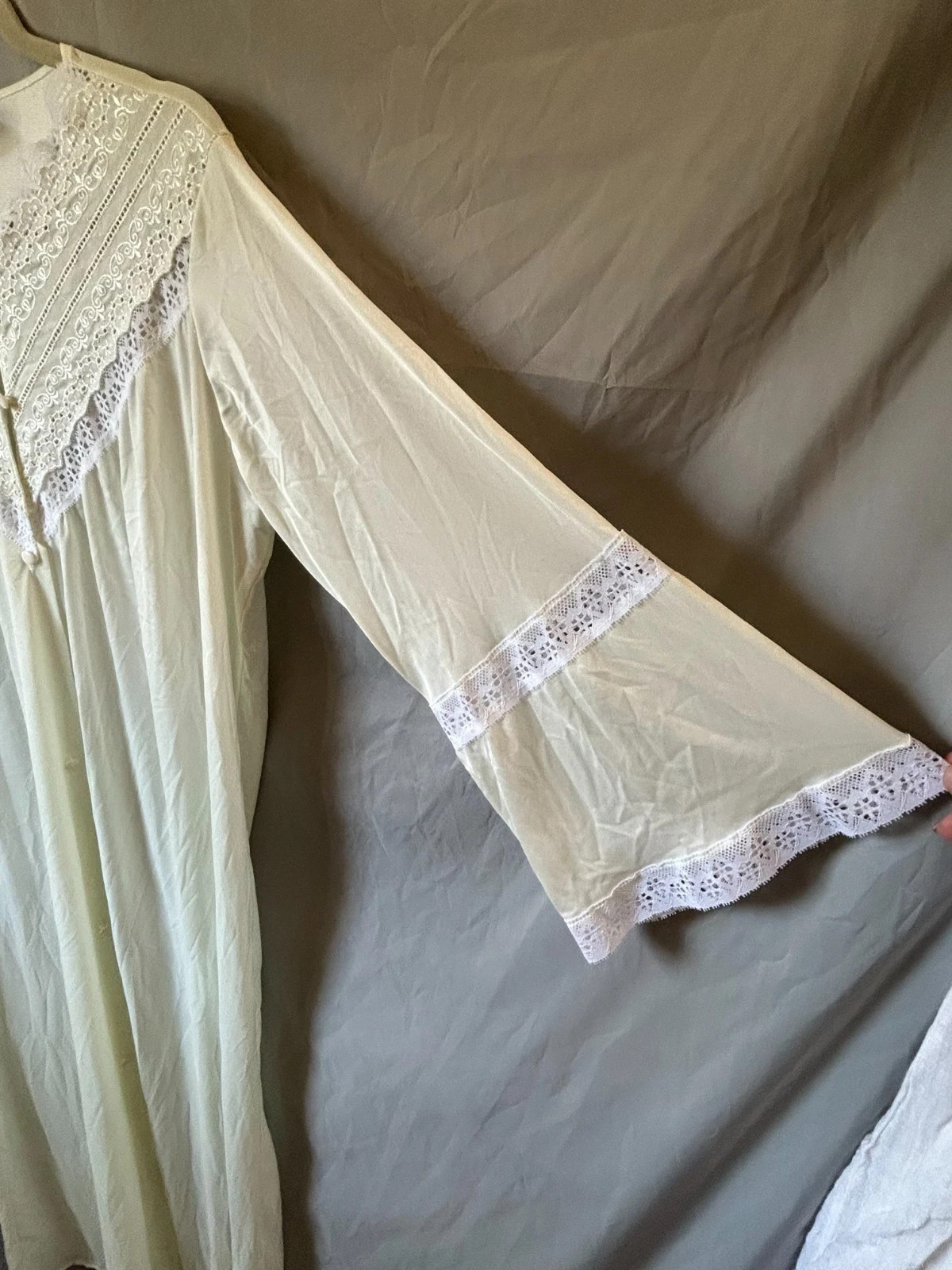 Vintage Nightgown Ivory Lace Details Button Front Nylon Made USA Women’s Large
