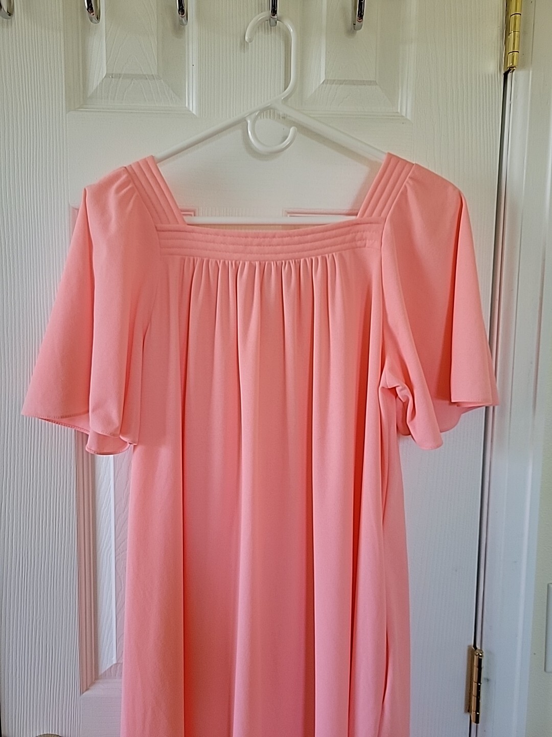 Sears Take Along Housedress Robe Size S/M Shortsleeve 1/2 Zip Peach Maxi VTG