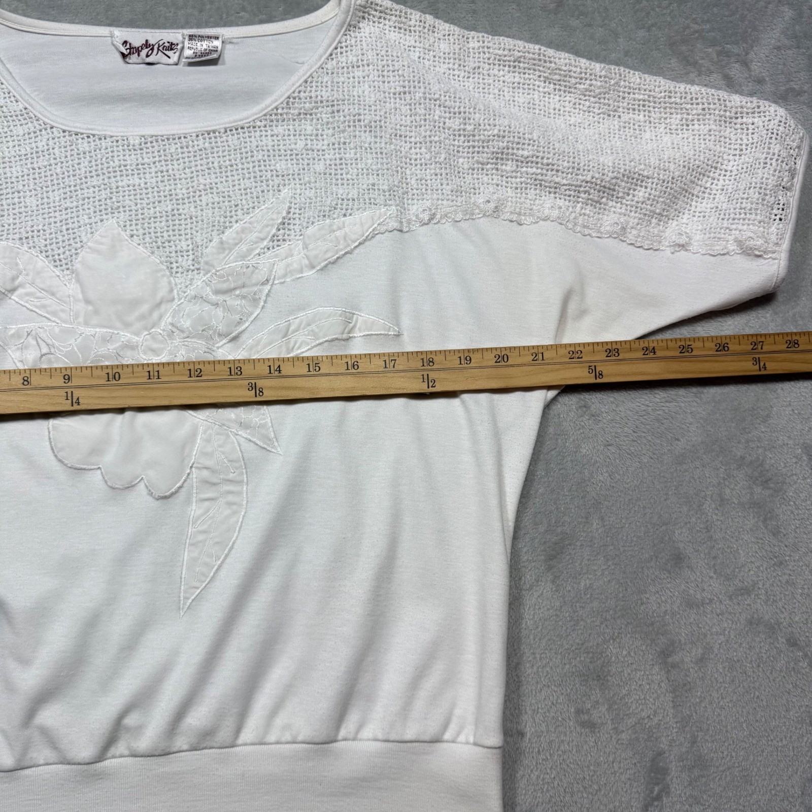 Vintage 80s White Cotton Blend Floral Applique Crochet Knit Dolman Top Size M