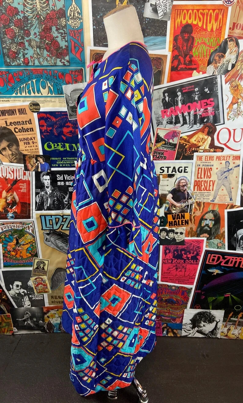 Vtg 60s Neon Mod Geometric Print Quilted Penneys Loungewear Housecoat Robe XS