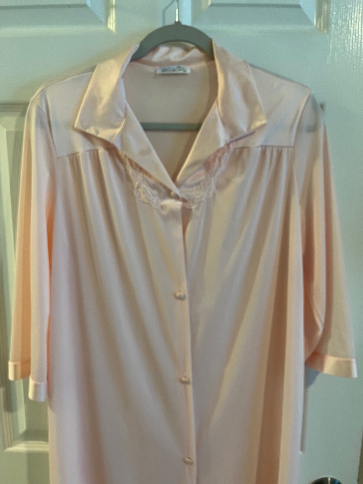 Vanity Fair Blush Pink Nylon Negligee – Size Small – Made in the USA Vintage