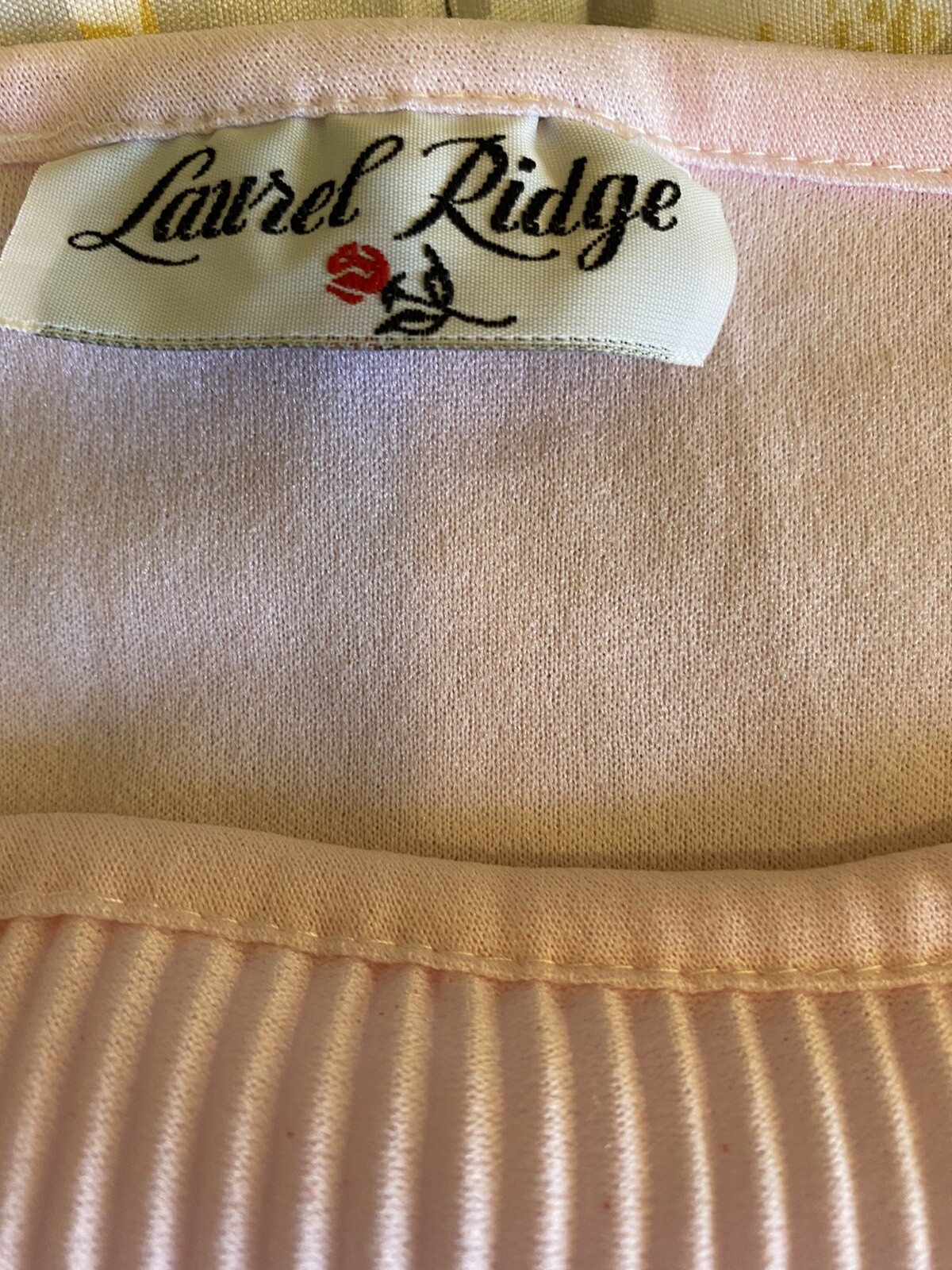Laurel Ridge Vintage Pretty in Pink Lightweight Dress