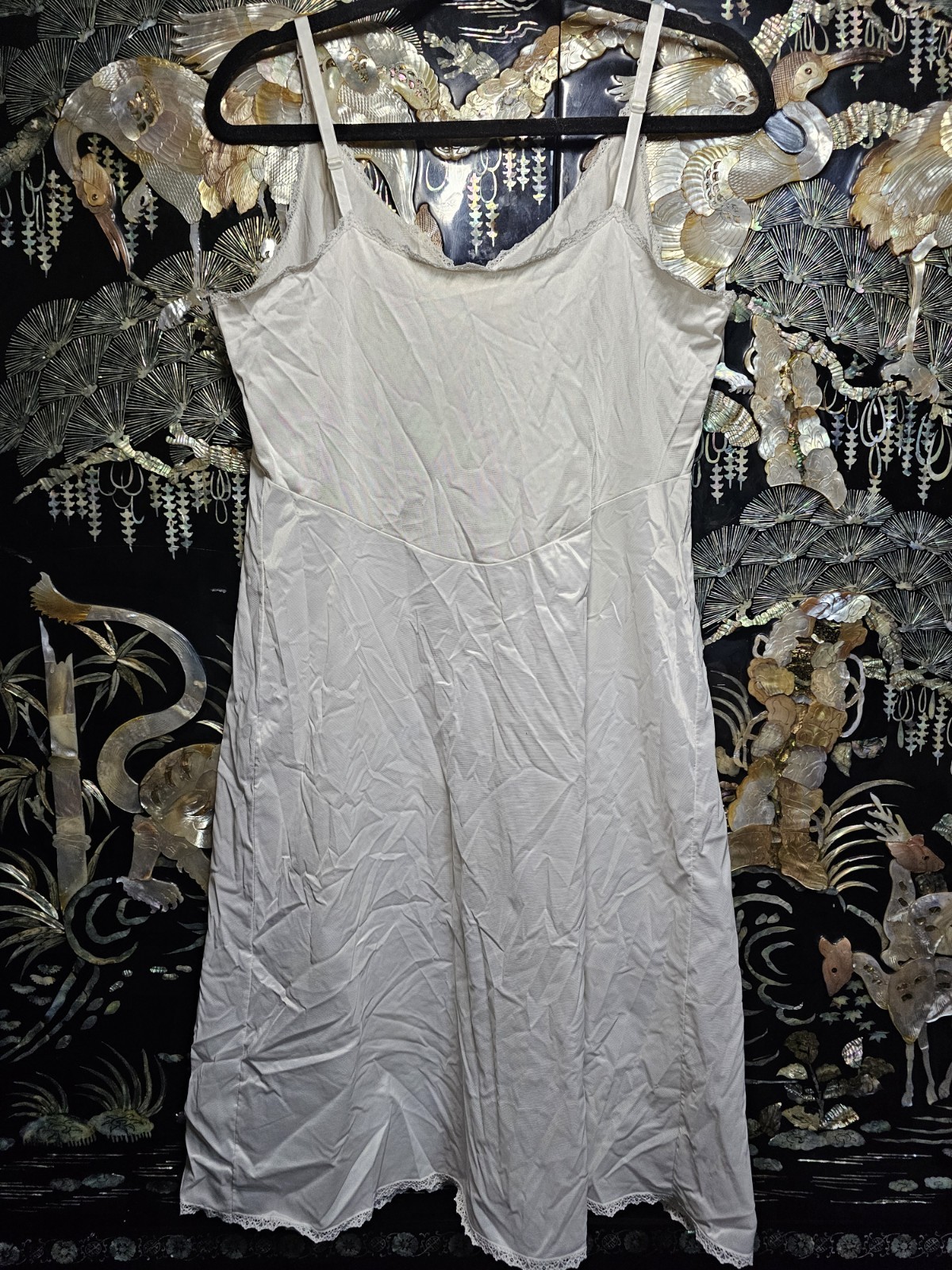Vanity Fair Size 38 Beige/Creme Ivory Lace Short Slip Dress Nightgown Vintage