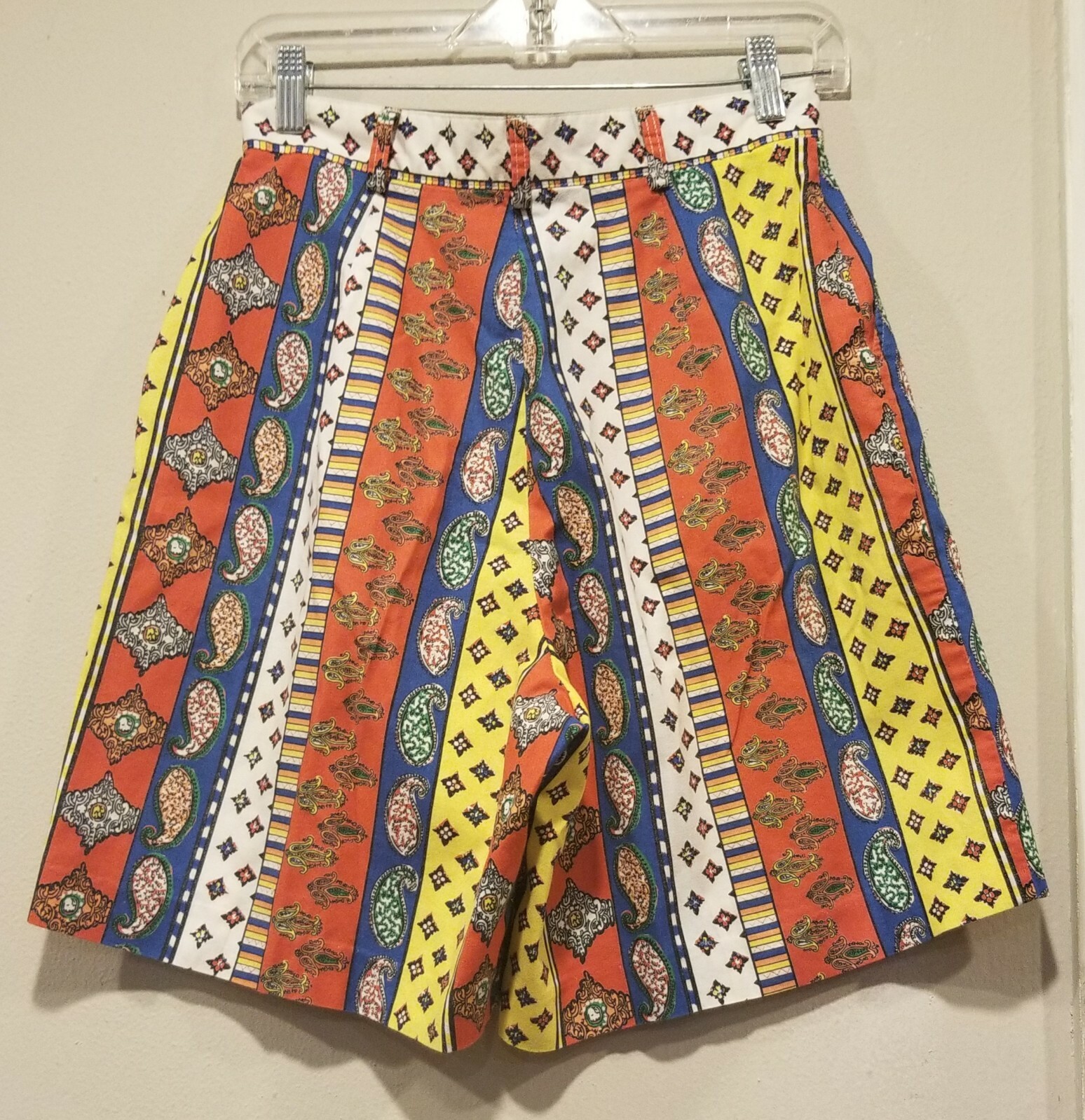 Hill Country Women’s Bermuda Shorts Paisley Retro Boho High Waist Pleated Size 8