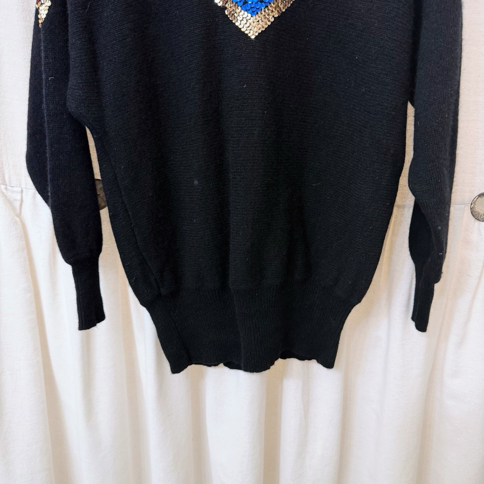 Vintage 1980’s Jane Ashley Women’s Size M Black Sequin Sweater Cinched Waist