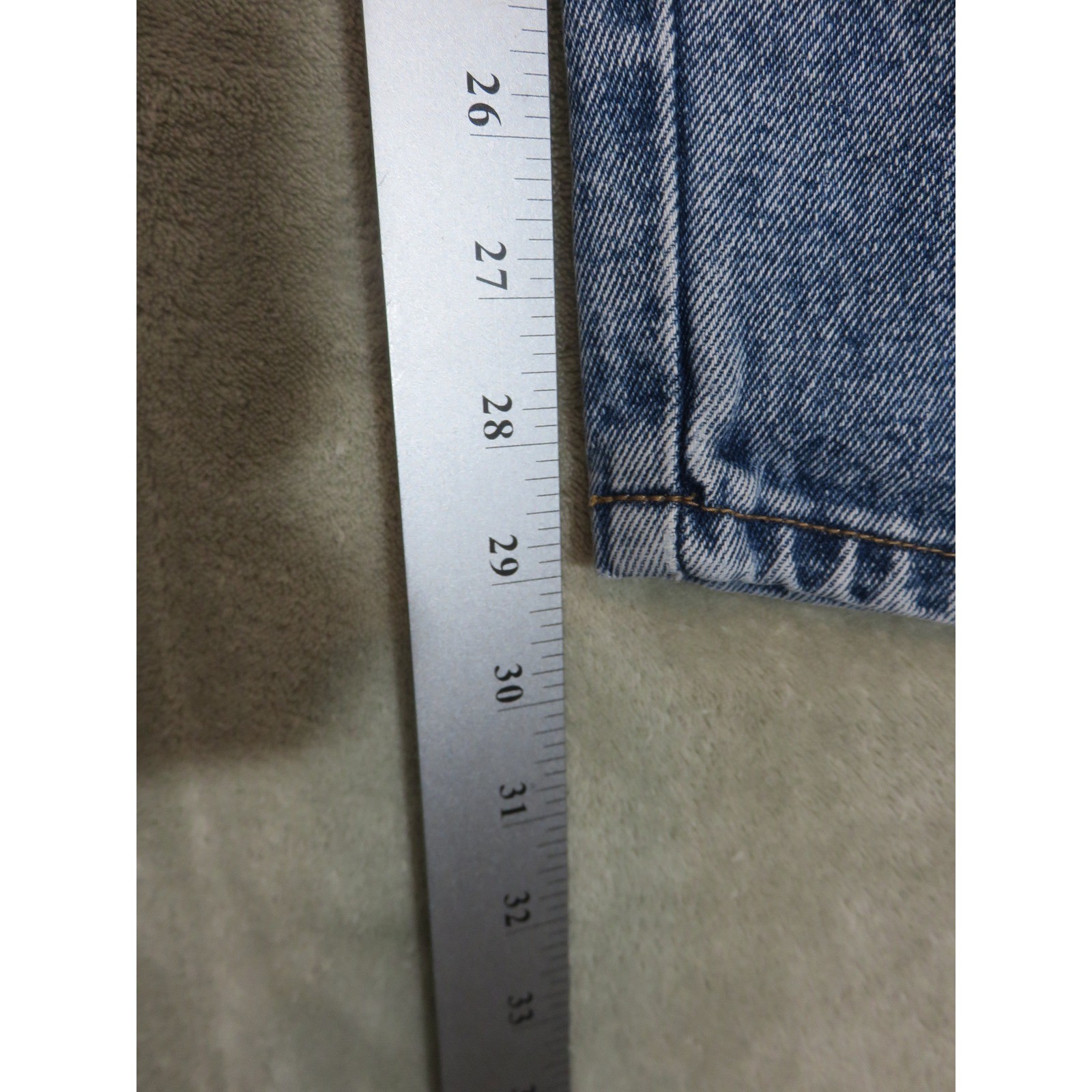 Bill Blass Vintage 90s High Waisted Pleated Mom Jeans Light Wash Blue Size 16L