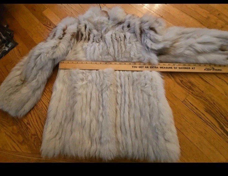 Vintage Saga Fox Fur Jacket. Size L