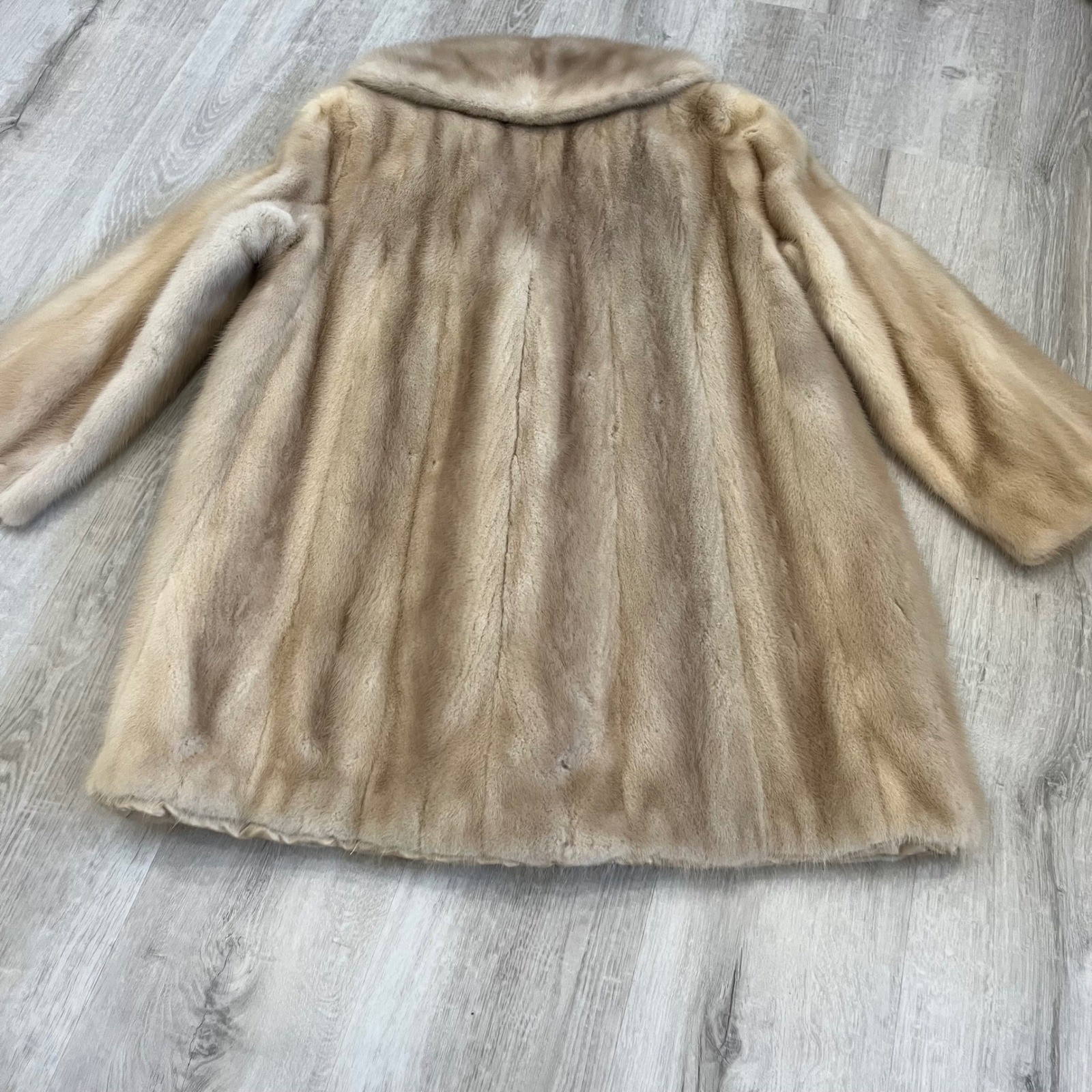 VTG EMBA Hope Natural Pale Blue Beige Mink Fur Coat Royal Quality Kreuzer Fur