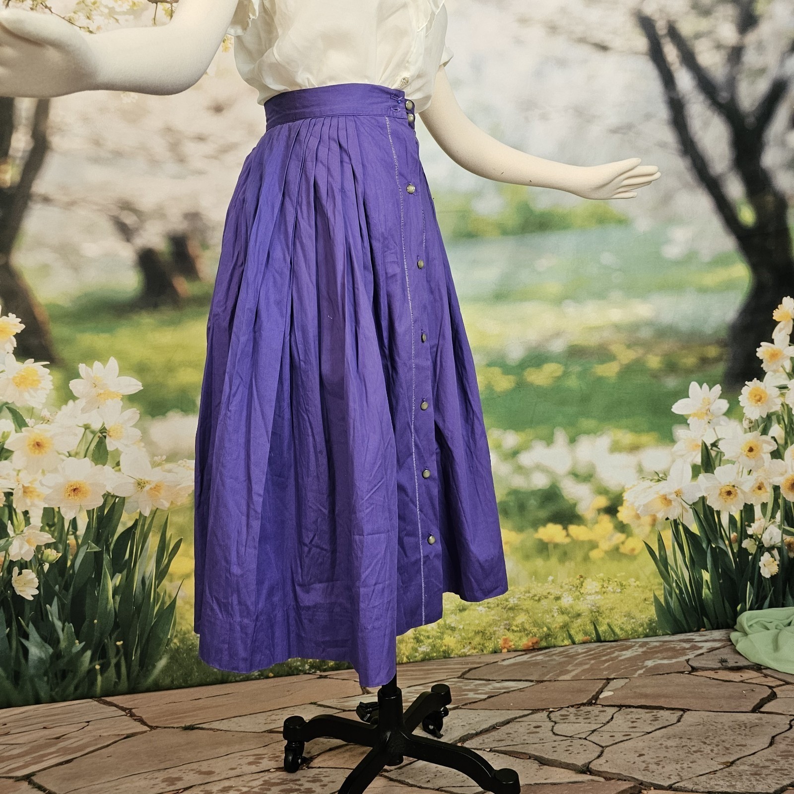 Vintage 1950s Skirt Button Front Purple Pleated Midi Circle Skirt Pinup