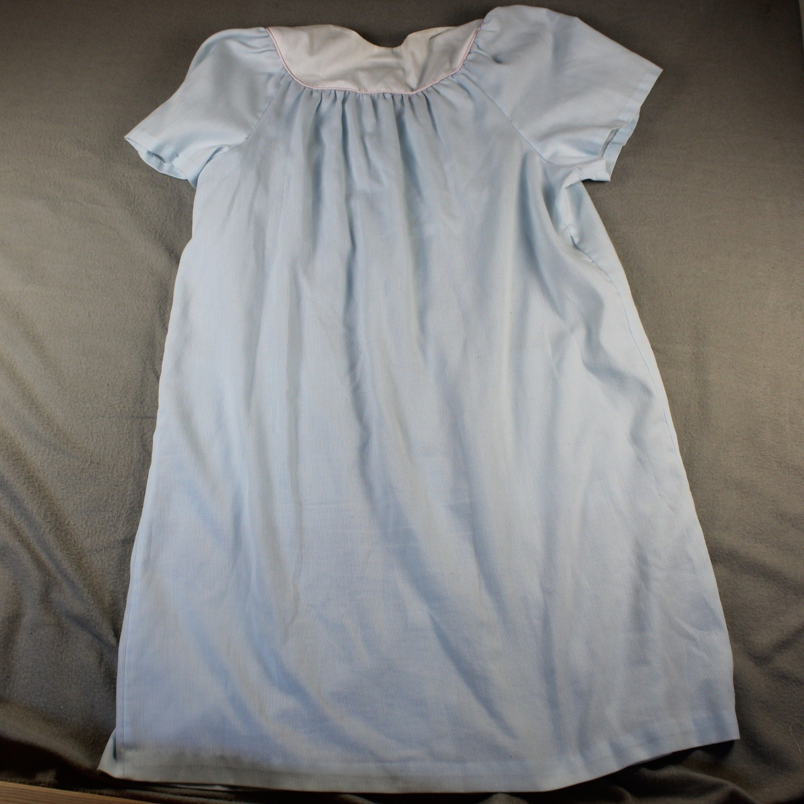 It’s a Charm House Dress Womens L Blue Vintage Seersucker Floral Duster