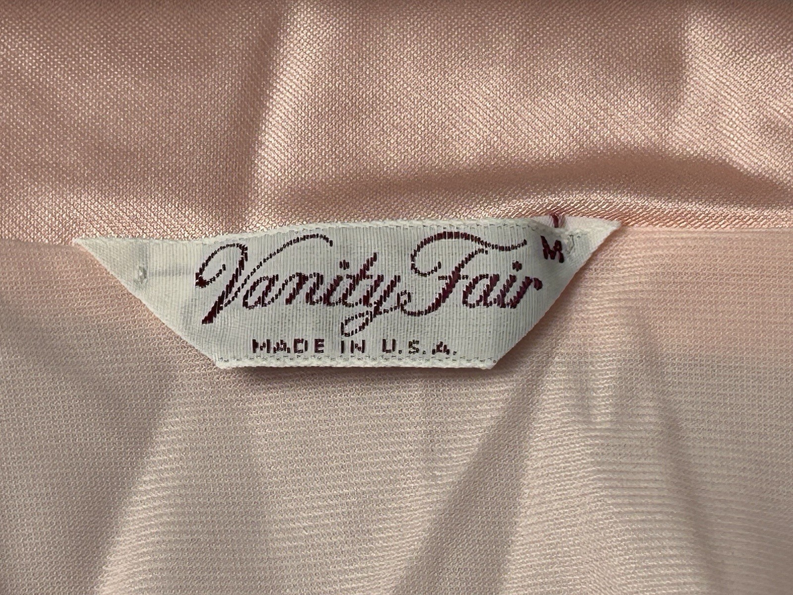Vintage Vanity Fair Pink Nylon Robe Sz M Silky Loungewear Feminine Classic