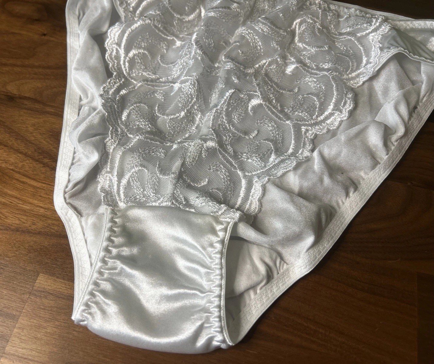 Vtg Hanes Creations Second Skin Lace Front Panties White Bridal Shiny Silky Sz 6